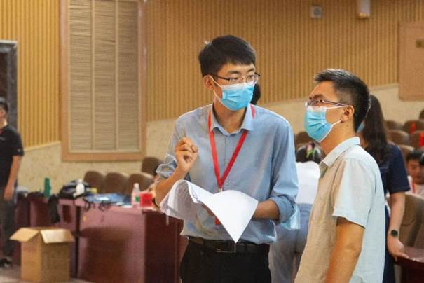 说明: https://inews.gtimg.com/newsapp_bt/0/15280480559/1000