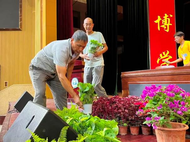 说明: https://inews.gtimg.com/newsapp_bt/0/15280480137/1000