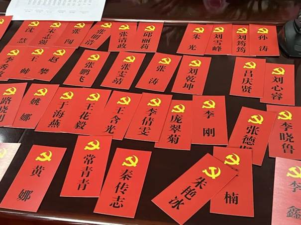 说明: https://inews.gtimg.com/newsapp_bt/0/15280479358/1000