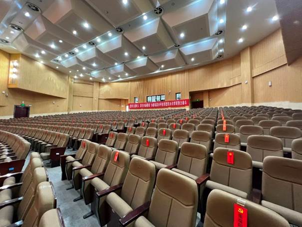 说明: https://inews.gtimg.com/newsapp_bt/0/15280478111/1000