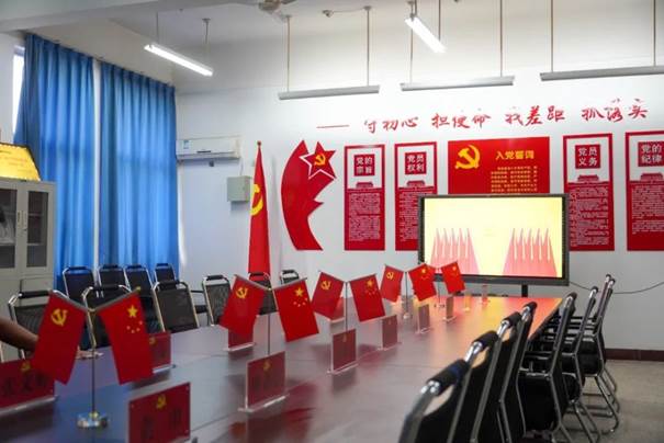 说明: https://inews.gtimg.com/newsapp_bt/0/15280478472/1000