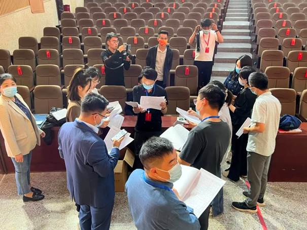 说明: https://inews.gtimg.com/newsapp_bt/0/15280479989/1000