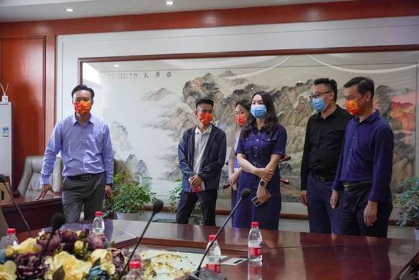 说明: https://inews.gtimg.com/newsapp_bt/0/15280477325/1000