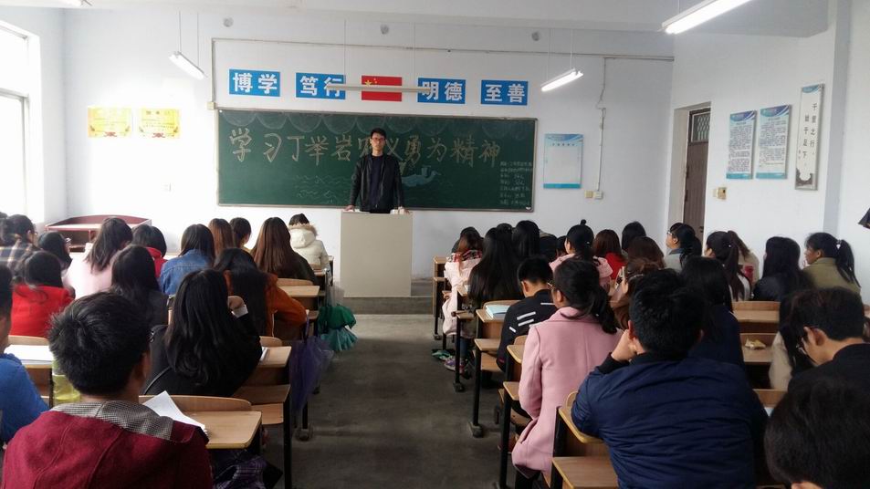 ������С AD14465BE77030EEB54AEF3ABA365BCE.jpg ������С AD14465BE77030EEB54AEF3ABA365BCE.jpg