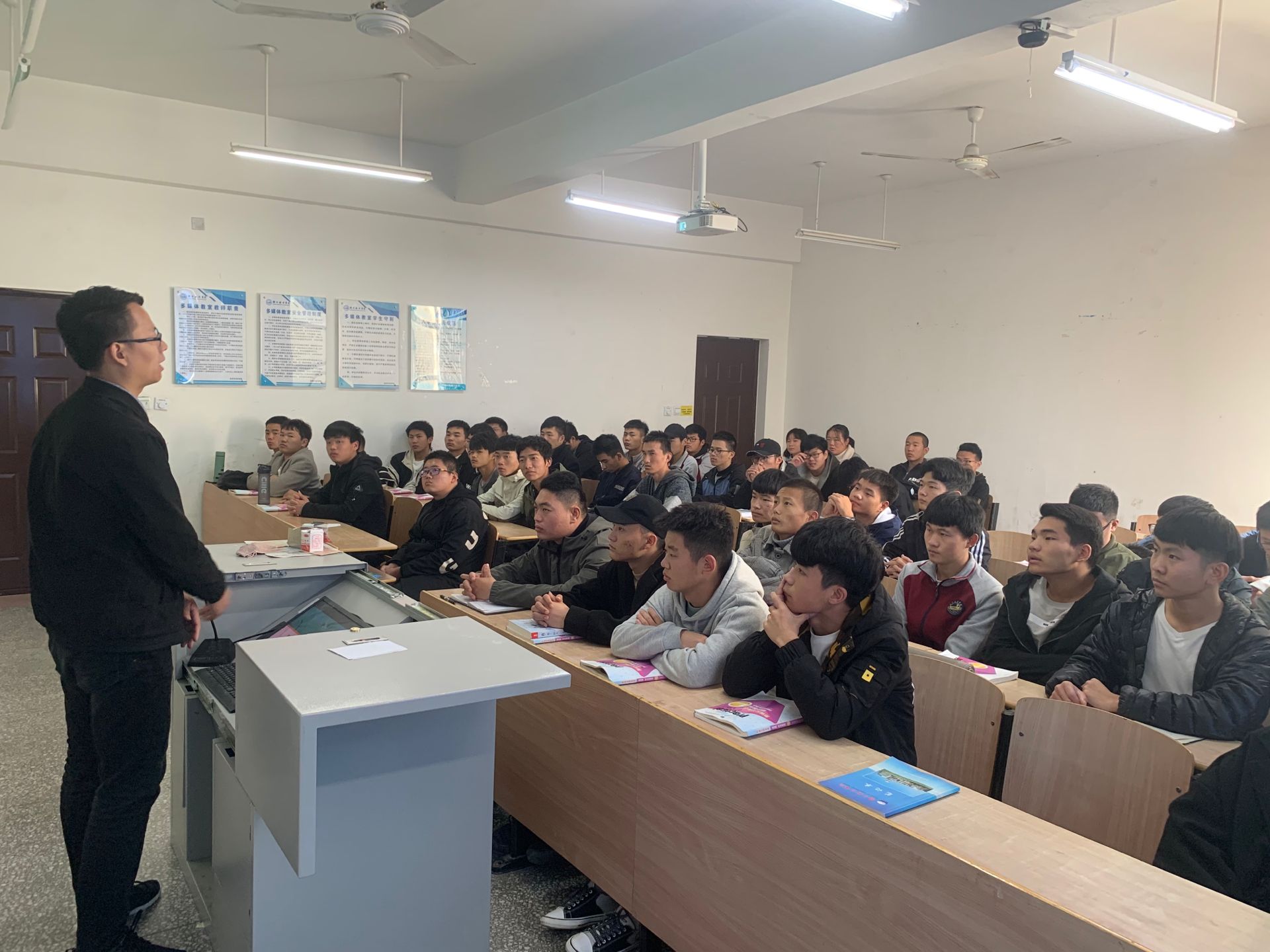 QQ图片20191113211954.jpg