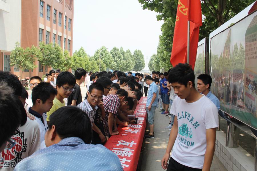 调整大小 周士昌.jpg