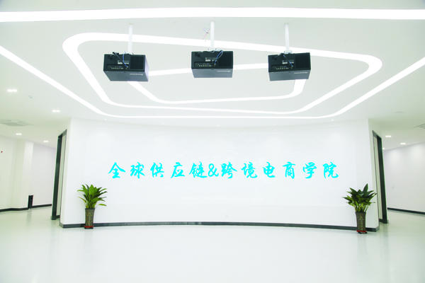 说明: https://rmfile.dahe.cn/image/jpeg/20200521/1590052913123889.jpg?imageMogr2/auto-orient/strip/interlace/1/thumbnail/600%3E/format/jpg