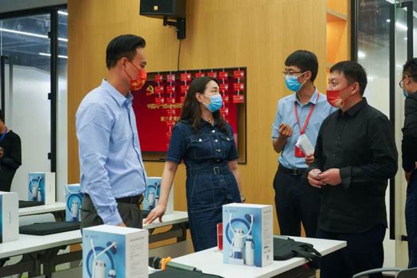 说明: https://inews.gtimg.com/newsapp_bt/0/15280476828/1000