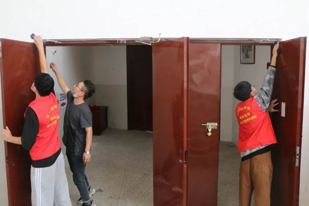 说明: https://inews.gtimg.com/newsapp_bt/0/15280480392/1000