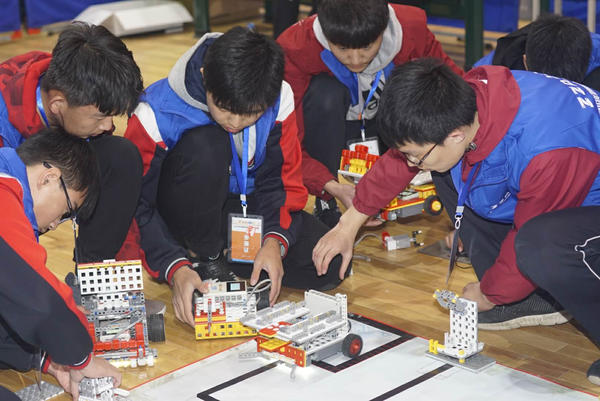 说明: http://content.henandaily.cn/uploadfile/2019/0331/20190331043937685.jpg
