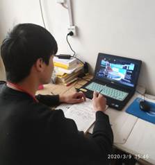 说明: 1