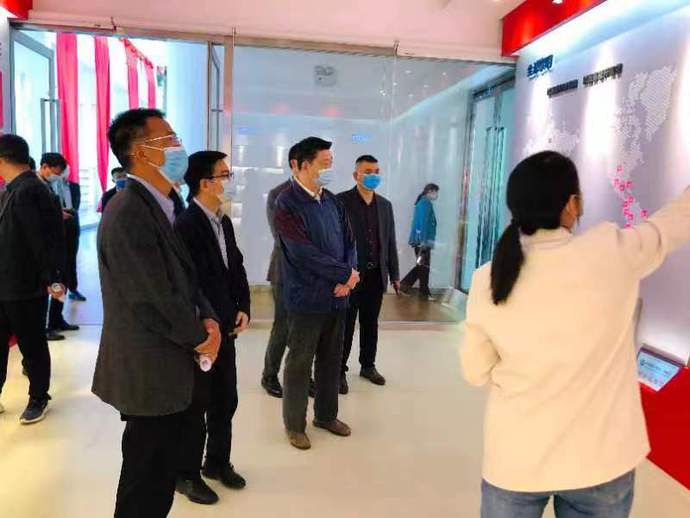 说明: https://nimg.ws.126.net/?url=http%3A%2F%2Fcms-bucket.ws.126.net%2F2022%2F0421%2Ff76d273cj00raosg50017c000m800goc.jpg&thumbnail=690x10000&quality=75&type=jpg