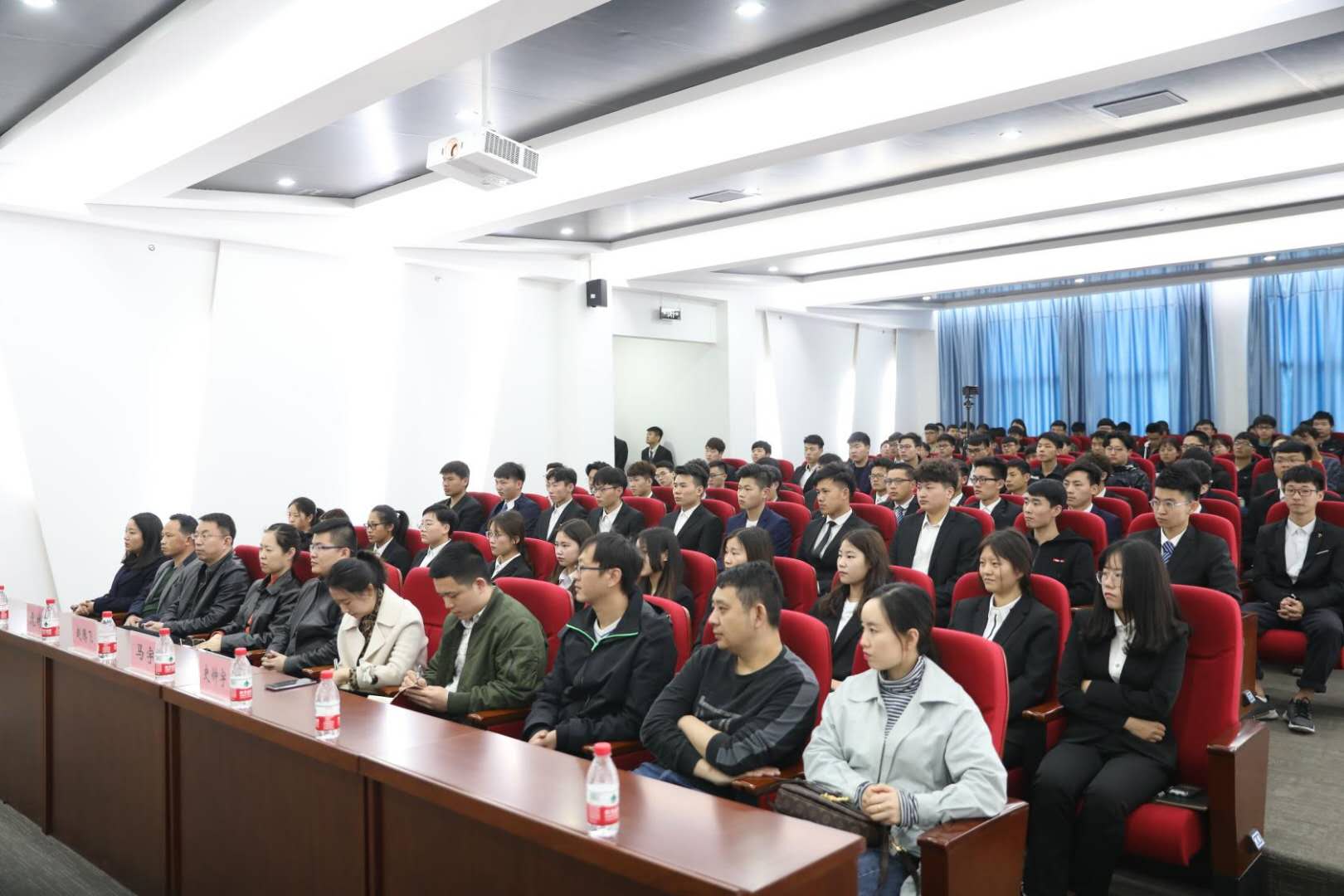 微信图片_201903251355561.jpg 微信图片_201903251355561.jpg