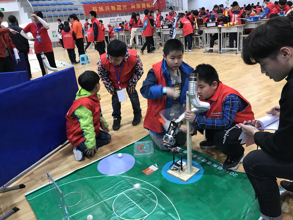 说明: http://content.henandaily.cn/uploadfile/2019/0331/20190331043746815.jpg