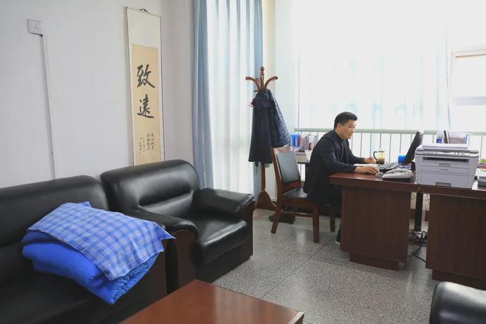 说明: https://nimg.ws.126.net/?url=http%3A%2F%2Fdingyue.ws.126.net%2F2021%2F1121%2Ff9c6654bj00r2x5fq0020c000u000k0m.jpg&thumbnail=690x10000&quality=75&type=jpg