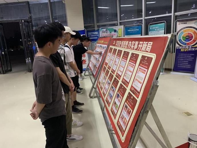 说明: https://nimg.ws.126.net/?url=http%3A%2F%2Fdingyue.ws.126.net%2F2021%2F0601%2F44c98504j00qu06a8002cd000m800gop.jpg&thumbnail=690x2147483647&quality=75&type=jpg