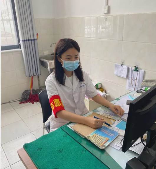 说明: https://nimg.ws.126.net/?url=http%3A%2F%2Fdingyue.ws.126.net%2F2021%2F0818%2F7c2bc60ej00qy1gz6001hc000hb00iqm.jpg&thumbnail=690x2147483647&quality=75&type=jpg