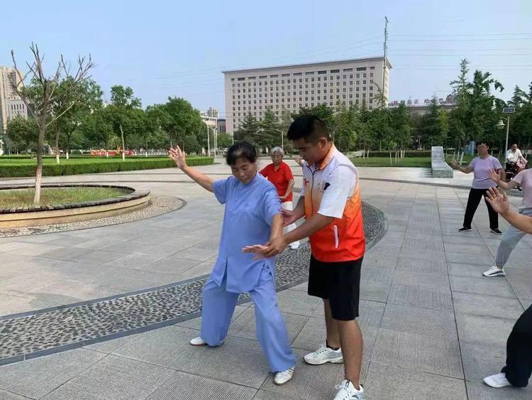 说明: https://nimg.ws.126.net/?url=http%3A%2F%2Fdingyue.ws.126.net%2F2022%2F0822%2F4b18e74fj00rgzsvq004vc000u000mim.jpg&thumbnail=750x2147483647&quality=75&type=jpg