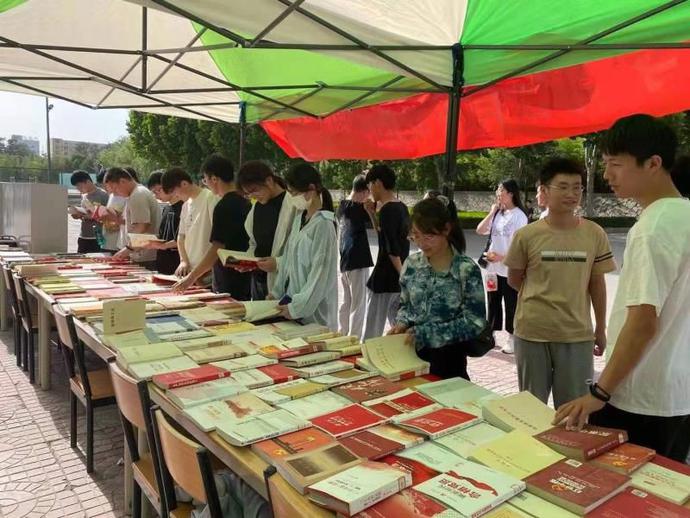 说明: https://nimg.ws.126.net/?url=http%3A%2F%2Fdingyue.ws.126.net%2F2021%2F0601%2Ffbd146baj00qu06bc002qd000m800gop.jpg&thumbnail=690x2147483647&quality=75&type=jpg