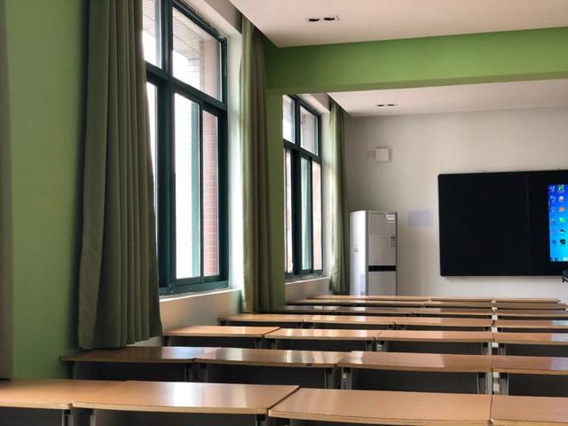 「豫•高考」郑州科技学院外国语学院简介
