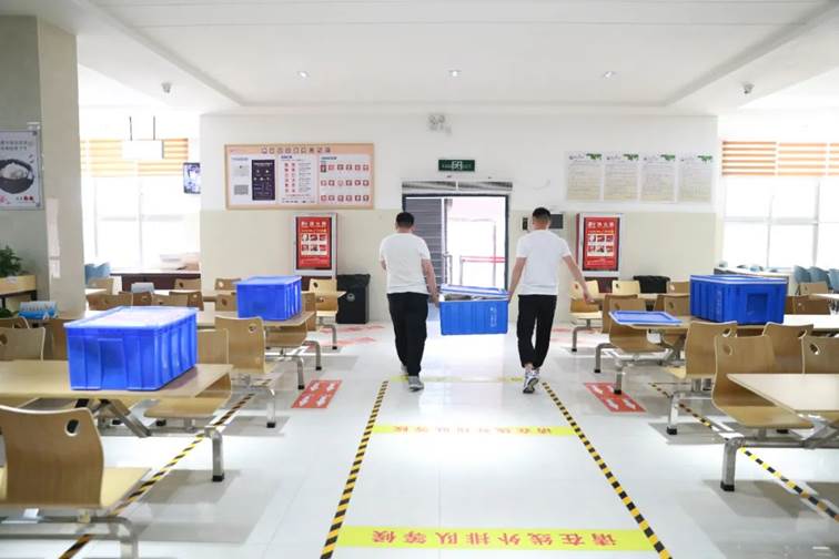 说明: https://mmbiz.qpic.cn/mmbiz_jpg/9MP1KQ8vr2lYMMMFicb17893Qa6ibqKrrnGgWHlRzswy99pM7j6TCTicp0Puiatib2vKc3ylVBclMnZwke1MFY1CZTA/640?wx_fmt=jpeg&wxfrom=5&wx_lazy=1&wx_co=1
