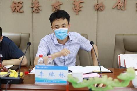 说明: 9O9A1239,说明: 9O9A1291