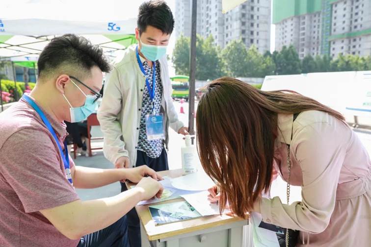 说明: https://mmbiz.qpic.cn/mmbiz_jpg/9MP1KQ8vr2lYMMMFicb17893Qa6ibqKrrnDa93MSkXMCRahbPFSiaia5cwgxBvJtCYhYjOAwd7vrVjCfdMeRkNdaoQ/640?wx_fmt=jpeg&wxfrom=5&wx_lazy=1&wx_co=1