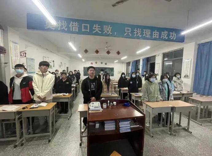 说明: https://nimg.ws.126.net/?url=http%3A%2F%2Fdingyue.ws.126.net%2F2022%2F0307%2Fdad00d3ej00r8cobg0035c000u000m2m.jpg&thumbnail=690x10000&quality=75&type=jpg