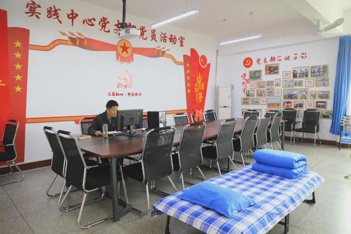 说明: https://nimg.ws.126.net/?url=http%3A%2F%2Fdingyue.ws.126.net%2F2021%2F1121%2F7c9cea33j00r2x5fq002sc000u000k0m.jpg&thumbnail=690x10000&quality=75&type=jpg