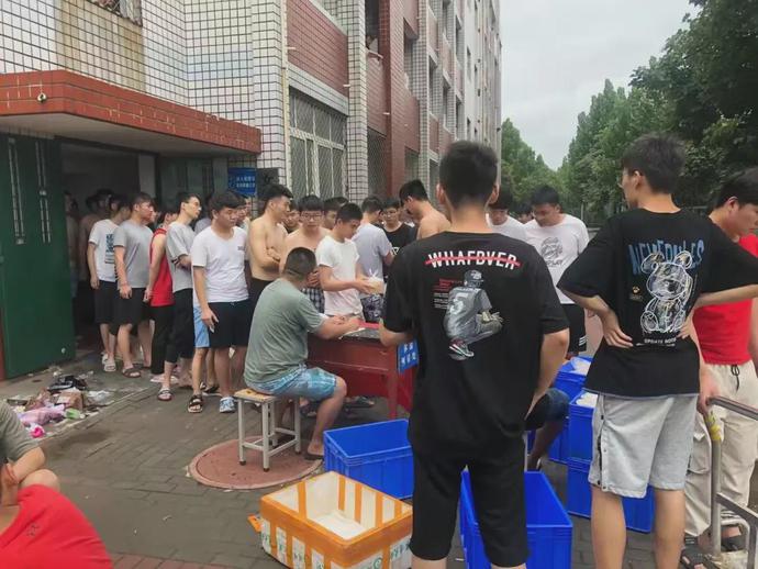 说明: https://nimg.ws.126.net/?url=http%3A%2F%2Fdingyue.ws.126.net%2F2021%2F0723%2Fc295cbf7j00qwp91q003mc000u000mim.jpg&thumbnail=690x2147483647&quality=75&type=jpg
