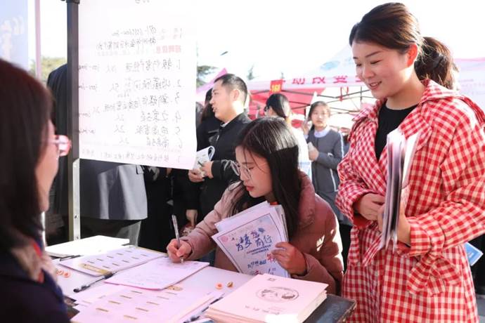 说明: https://mmbiz.qpic.cn/mmbiz_jpg/9MP1KQ8vr2nEbc8GUf0jKNlaFNHQOXrAFRiapibYKGeU6mavmzr8qudnQjStxTqU55D1GkY2IHgRvw3iby55RusnQ/640?wx_fmt=jpeg&wxfrom=5&wx_lazy=1&wx_co=1