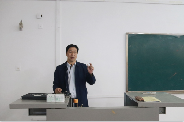 说明: https://boot-img.xuexi.cn/image/1006/upload/202210/639daeb3be9842f1a53bbdad140908f7.png