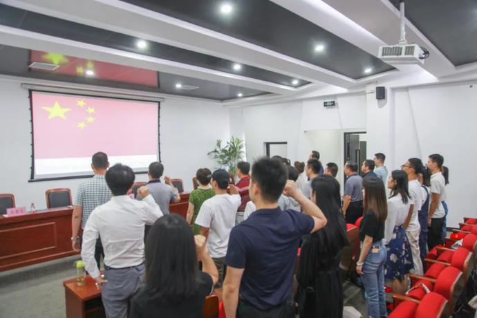 说明: https://nimg.ws.126.net/?url=http%3A%2F%2Fdingyue.ws.126.net%2F2020%2F0904%2Fd2f70360j00qg50pf002bc000u000k0m.jpg&thumbnail=690x2147483647&quality=75&type=jpg
