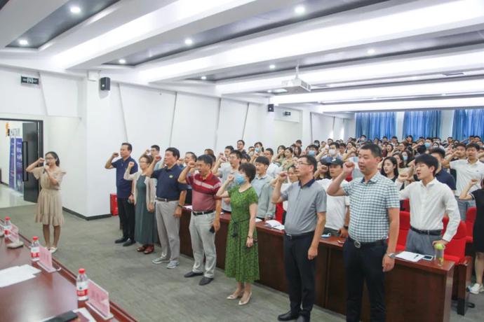 说明: https://nimg.ws.126.net/?url=http%3A%2F%2Fdingyue.ws.126.net%2F2020%2F0904%2F5f8d81efj00qg50pf002qc000u000k0m.jpg&thumbnail=690x2147483647&quality=75&type=jpg
