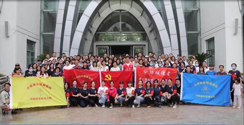 说明: 这就是厅长点名的河南教育铁军“志愿红”