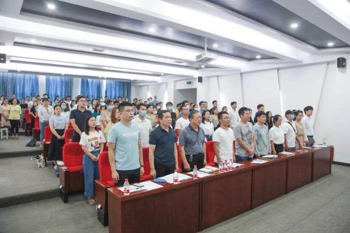 说明: https://nimg.ws.126.net/?url=http%3A%2F%2Fdingyue.ws.126.net%2F2020%2F0904%2Fbc9a1554j00qg50pf002lc000u000k0m.jpg&thumbnail=690x2147483647&quality=75&type=jpg