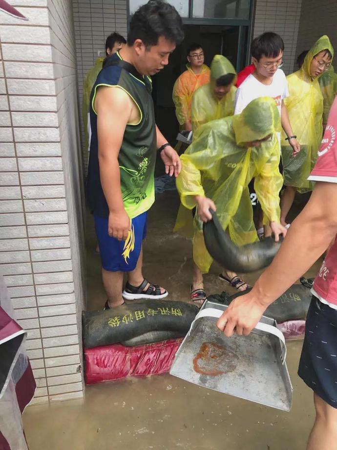 说明: https://nimg.ws.126.net/?url=http%3A%2F%2Fdingyue.ws.126.net%2F2021%2F0723%2Fabed8f40j00qwp91o0057c000u00140m.jpg&thumbnail=690x2147483647&quality=75&type=jpg