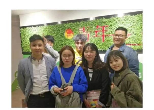 说明: 郑州科技学院青年通讯社荣获“河南省文明社团”荣誉称号