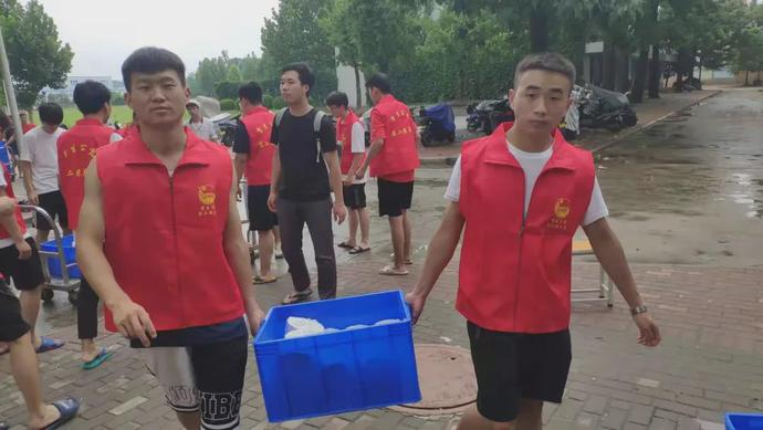 说明: https://nimg.ws.126.net/?url=http%3A%2F%2Fdingyue.ws.126.net%2F2021%2F0723%2F0d840becj00qwp91q0026c000u000gwm.jpg&thumbnail=690x2147483647&quality=75&type=jpg