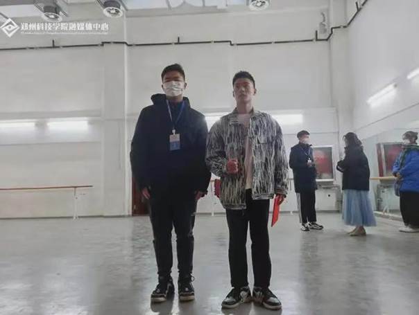 说明: https://nimg.ws.126.net/?url=http%3A%2F%2Fdingyue.ws.126.net%2F2021%2F1203%2Fb12862bdj00r3irrm0017c000m800gom.jpg&thumbnail=690x10000&quality=75&type=jpg