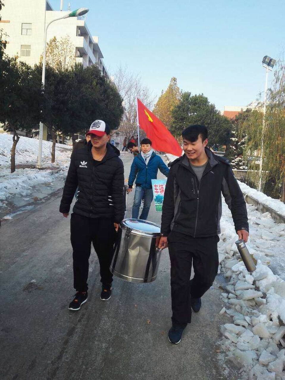 QQ图片20151126130704.jpg QQ图片20151126130704.jpg