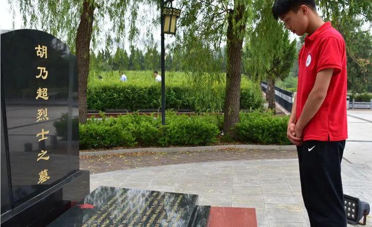 说明: https://nimg.ws.126.net/?url=http%3A%2F%2Fdingyue.ws.126.net%2F2022%2F0822%2Fc5249f19j00rgzsvq003xc000sg00hdm.jpg&thumbnail=750x2147483647&quality=75&type=jpg