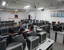 说明: C:\Users\Administrator.USER-20140218TK\Desktop\品牌专业申报\实验室照片\张老师拷贝\aashiyanshizhaopian\一个实验室一张静态,一张动态,多的你们留着,给我的时候要注明哪个教室,什么名称\IMG_8129.JPG