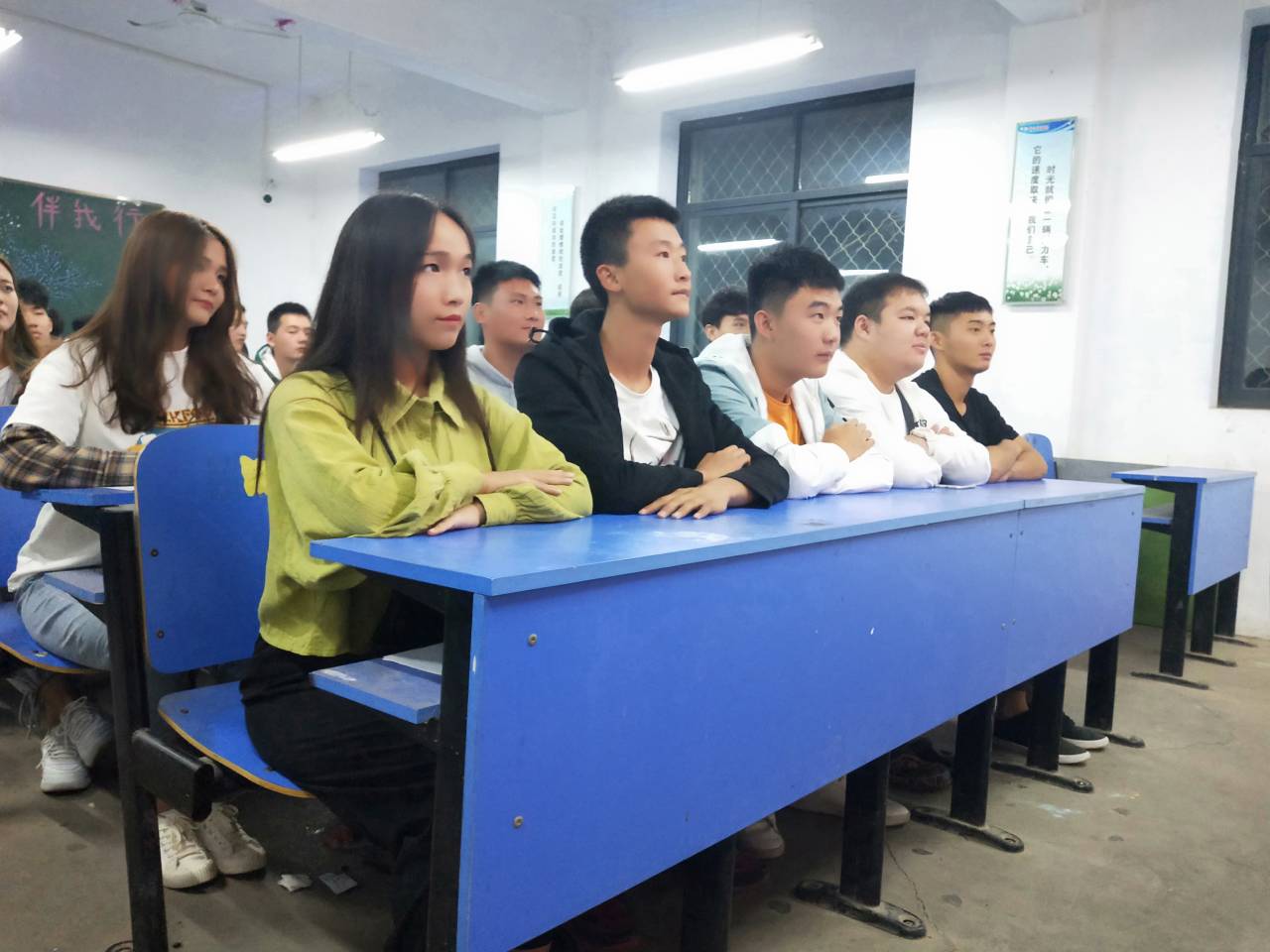 QQ图片20190918233314.jpg QQ图片20190918233314.jpg