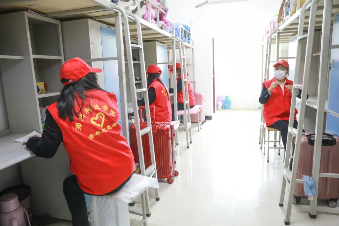 说明: https://mmbiz.qpic.cn/mmbiz_jpg/9MP1KQ8vr2mfj3eHtUibrZibfRW4ibX1ibuHaTX6XLoNL8Eg6ZUEPGvl03lOcNBsGtVoicWeS1BShHicY8ZqusehONSw/640?wx_fmt=jpeg&wxfrom=5&wx_lazy=1&wx_co=1