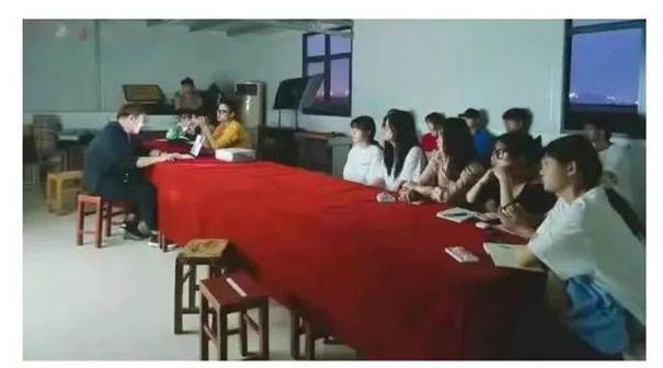 说明: 郑州科技学院青年通讯社荣获“河南省文明社团”荣誉称号