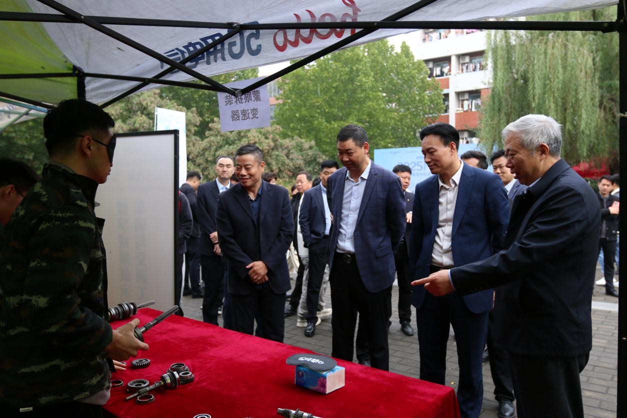 图片7.jpg 图片7.jpg