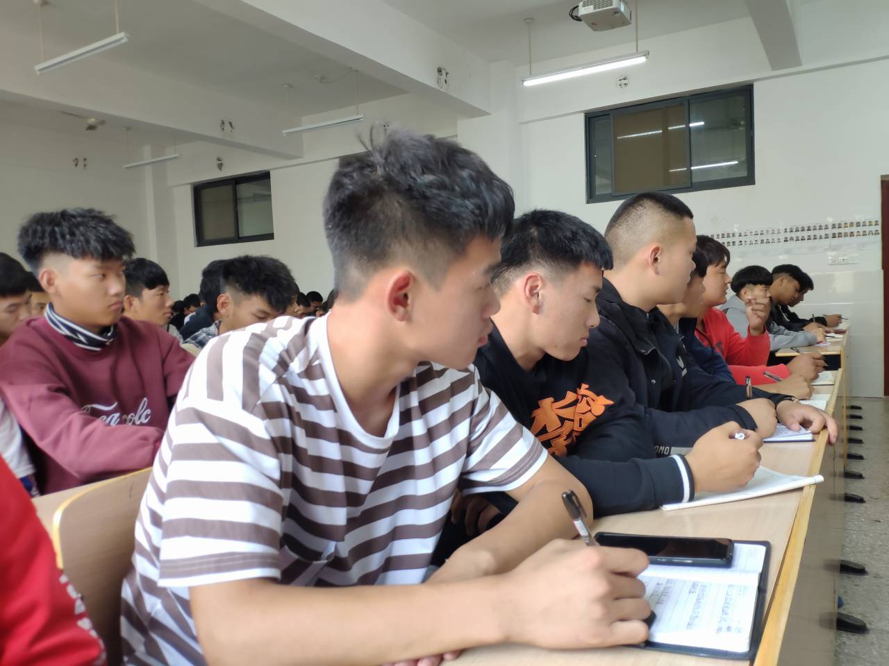 QQ图片20191104230613.jpg