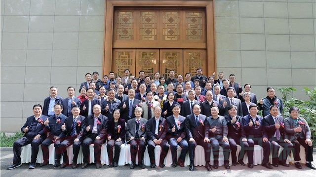 说明: http://content.henandaily.cn/uploadfile/2019/0427/1556336542460156.jpg