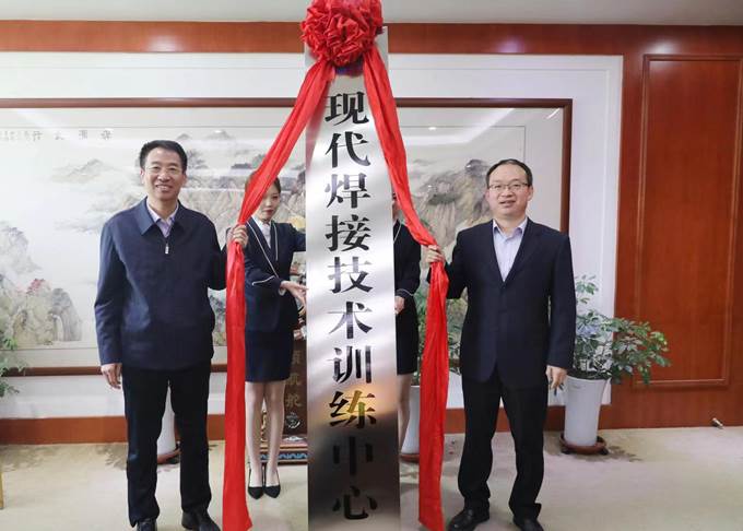说明: https://media2.hndt.com/data_01/1/1/2023/04/28/94d3939a6c989f4a76670ef4dce44e04.jpg